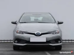 Szary Używany 2015 Toyota Auris Hybrid Hatchback | 49 999 zł (Uczciwa cena)
