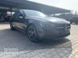 Szary Używany 2022 Mercedes E220 Sedan/Limuzyna | 282 999 zł