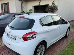 Biały Używany 2014 Peugeot 208 Hatchback | 20 999 zł (Uczciwa cena)
