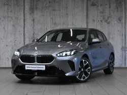 Szary skyscraper metalizowany Używany 2024 BMW 118 Shadowline Hatchback | 159 700 zł (Drogi)