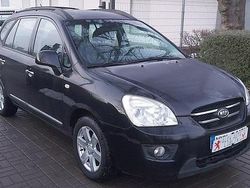 Czarny (metalik, perła) Używany 2009 Kia Carens Minivan | 13 700 zł