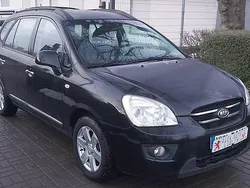 Czarny (metalik, perła) Używany 2009 Kia Carens 2 Minivan | 13 700 zł (Dobra cena)