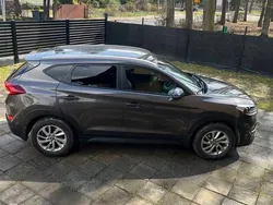 Brązowy Używany 2016 Hyundai Tucson SUV | 60 000 zł (Uczciwa cena)