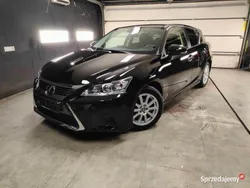Lexus CT200h