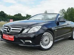 Czarny Używany 2010 Mercedes E550 AMG Kabriolet | 59 500 zł