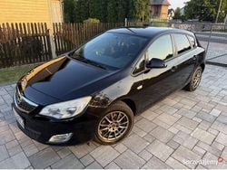 Czarny Używany 2011 Opel Astra Sedan/Limuzyna | 18 900 zł (Dobra cena)