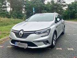 Srebrny Używany 2019 Renault Mégane GrandTour Kombi | 45 990 zł (Uczciwa cena)