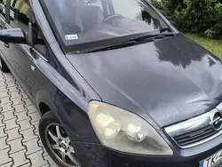 Granatowy Używany 2005 Opel Zafira Minivan | 9000 zł (Uczciwa cena)