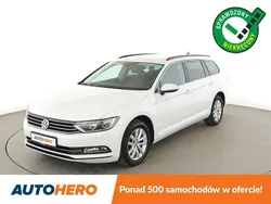 Biały Używany 2015 VW Passat Kombi | 47 600 zł (Uczciwa cena)
