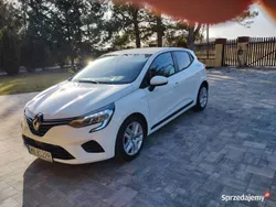 Biały Używany 2022 Renault Clio V Hatchback | 43 000 zł (Uczciwa cena)