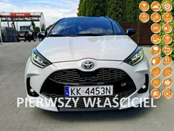 Szary Używany 2023 Toyota Yaris Hybrid Hatchback | 92 500 zł (Uczciwa cena)