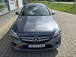 Szary Używany 2020 Mercedes C200 Kombi | 36 900 zł