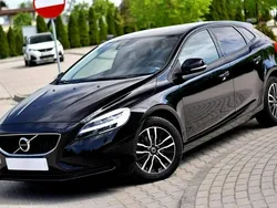 Czarny (metalik) Używany 2019 Volvo V40 Kombi | 45 900 zł (Dobra cena)