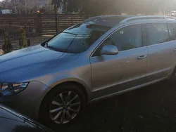 Szary Używany 2011 Skoda Superb Kombi | 38 900 zł (Dobra cena)