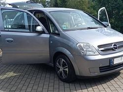 Grafitowy Używany 2007 Opel Meriva Minivan | 9700 zł