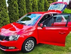 Czerwony Używany 2015 Skoda Fabia Hatchback | 29 000 zł (Uczciwa cena)
