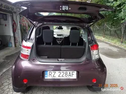 Używany 2009 Toyota iQ Hatchback | 14 200 zł
