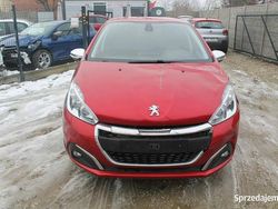 Bordowy Używany 2019 Peugeot 208 Hatchback | 17 900 zł