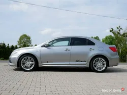 Srebrny Używany 2010 Suzuki Kizashi Sport Sedan/Limuzyna | 38 900 zł