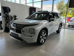 Mitsubishi Outlander P-HEV