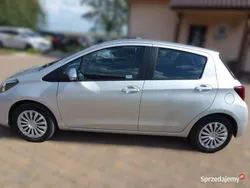 Srebrny Używany 2015 Toyota Yaris Sedan/Limuzyna | 34 500 zł (Uczciwa cena)