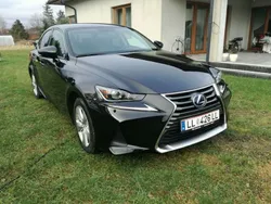 Czarny Używany 2017 Lexus IS300h Sedan/Limuzyna | 88 900 zł