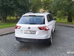 Biały Używany 2017 VW Tiguan SUV | 63 900 zł (Dość drogi)