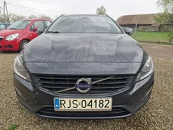 Szary (metalik) Używany 2015 Volvo V60 Kombi | 44 999 zł (Dość drogi)