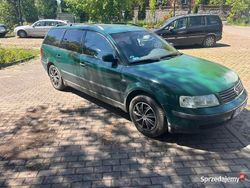 Zielony Używany 1998 VW Passat Kombi | 2000 zł (Dobra cena)