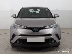 Szary Używany 2017 Toyota C-HR SUV | 76 999 zł (Uczciwa cena)