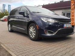Granatowy Używany 2020 Chrysler Pacifica SUV | 83 900 zł (Super Cena)
