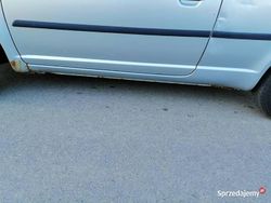 Srebrny Używany 2002 Toyota Yaris Hatchback | 2000 zł (Dobra cena)