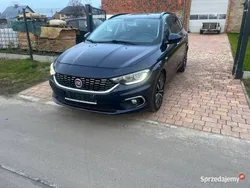 Granatowy Używany 2017 Fiat Tipo Kombi | 31 000 zł (Uczciwa cena)