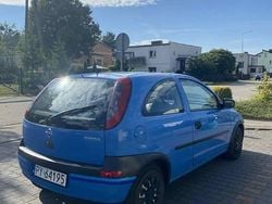 Niebieski Używany 2002 Opel Corsa Hatchback | 2700 zł (Uczciwa cena)