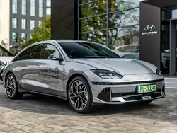 Srebrny Używany 2024 Hyundai Ioniq 6 Sedan/Limuzyna | 199 900 zł