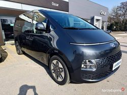 Szary Używany 2024 Hyundai Staria Minivan | 195 990 zł