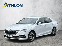 Biały (metalik) Używany 2021 Skoda Octavia Sedan/Limuzyna | 72 700 zł (Uczciwa cena)