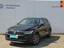 Czarny Używany 2023 VW Tiguan Life SUV | 124 900 zł (Uczciwa cena)