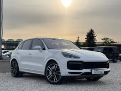 Biały (metalik) Używany 2018 Porsche Cayenne Turbo SUV | 289 900 zł