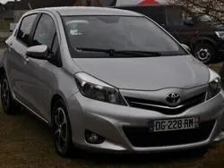 Szary Używany 2014 Toyota Yaris Hatchback | 35 900 zł