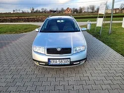 Srebrny Używany 2004 Skoda Fabia Sedan/Limuzyna | 8200 zł