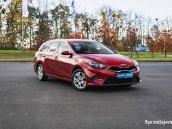 Czerwony Używany 2023 Kia Ceed Hatchback | 73 999 zł (Uczciwa cena)