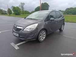 Srebrny Używany 2012 Opel Meriva Minivan | 13 700 zł (Super Cena)