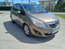 Brązowobeżowy Używany 2012 Opel Meriva Minivan | 17 900 zł