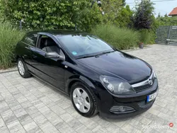Czarny Używany 2009 Opel Astra Hatchback | 15 900 zł (Uczciwa cena)