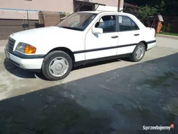 Używany 1993 Mercedes 180 Sedan/Limuzyna | 8900 zł