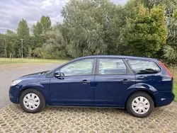 Niebieski Używany 2010 Ford Focus Kombi | 11 700 zł (Uczciwa cena)