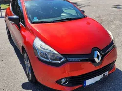 Pomarańczowy Używany 2014 Renault Clio IV Hatchback | 36 500 zł (Drogi)