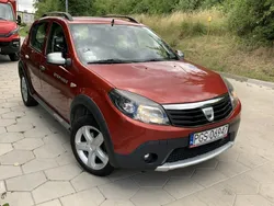 Czerwony Używany 2010 Dacia Sandero Stepway Hatchback | 17 999 zł