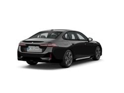 Czarny szafir metalizowany Używany 2024 BMW 520 Comfort Edition Sedan/Limuzyna | 237 900 zł (Super Cena)
